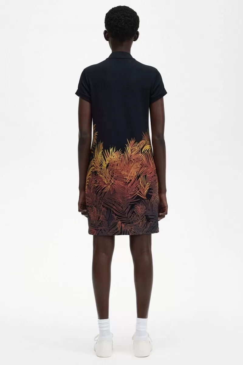 abito da donna in piqué con stampa di palme fred perry nero