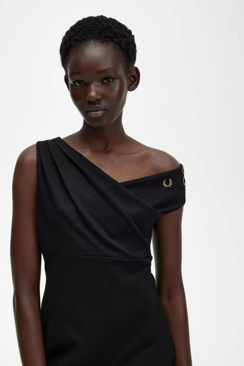 abito da donna fred perry con spalle scoperte nero
