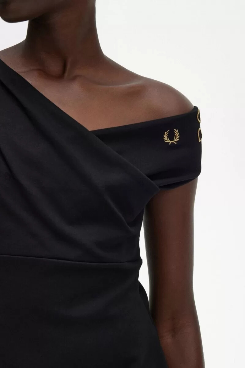 abito da donna fred perry con spalle scoperte nero