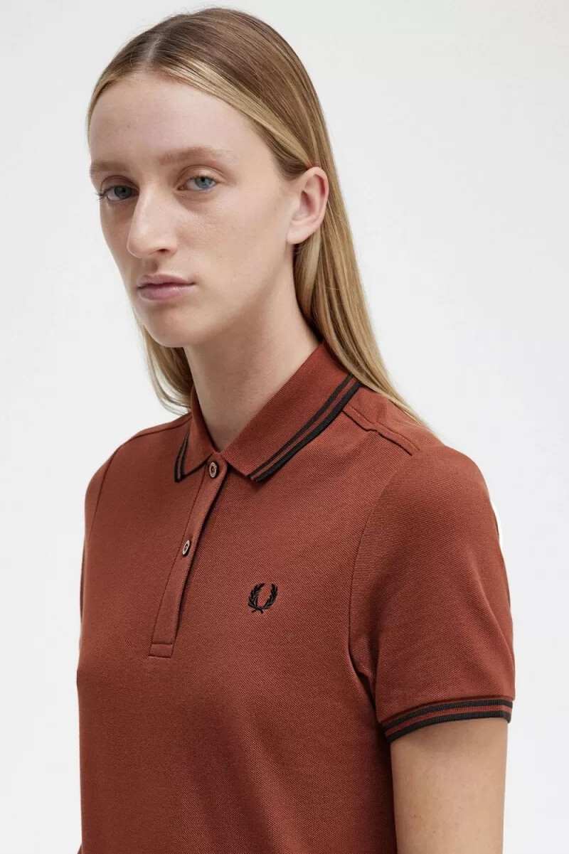 camicia da donna fred perry twin tipped colore marrone whisky e nero