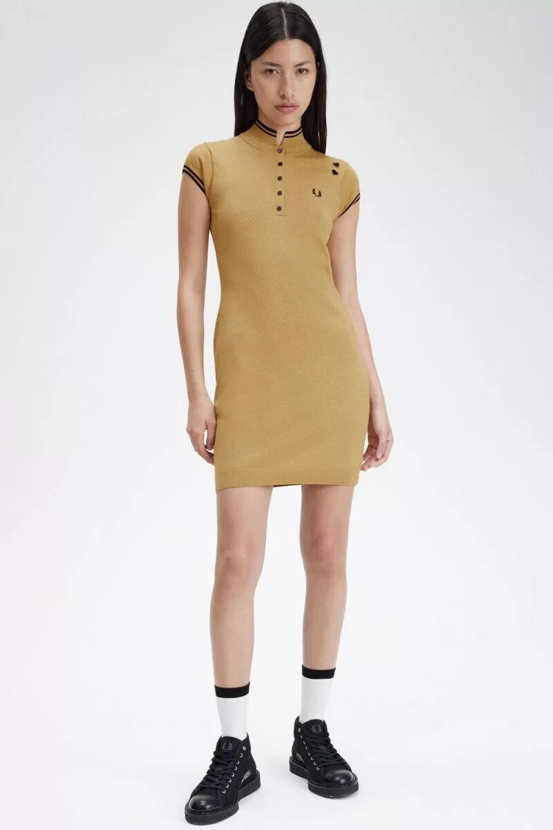 abito da donna in maglia metallizzata fred perry 1964 oro