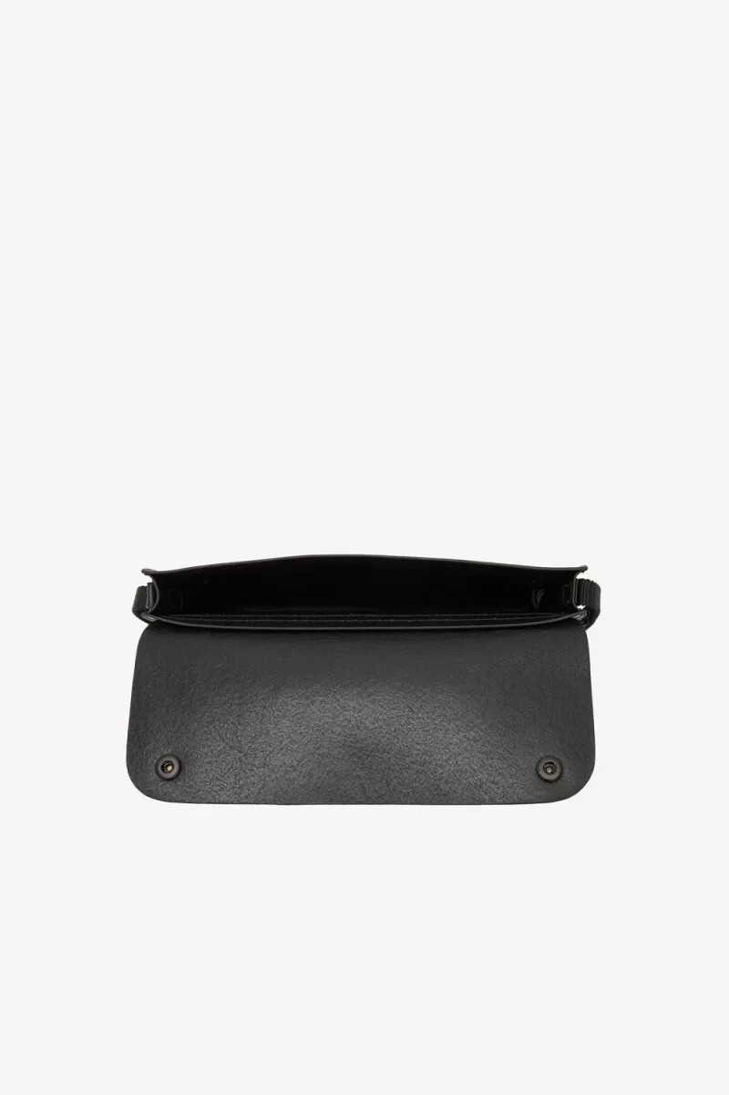 fred perry borse da uomo in pelle brunita sacoche nere