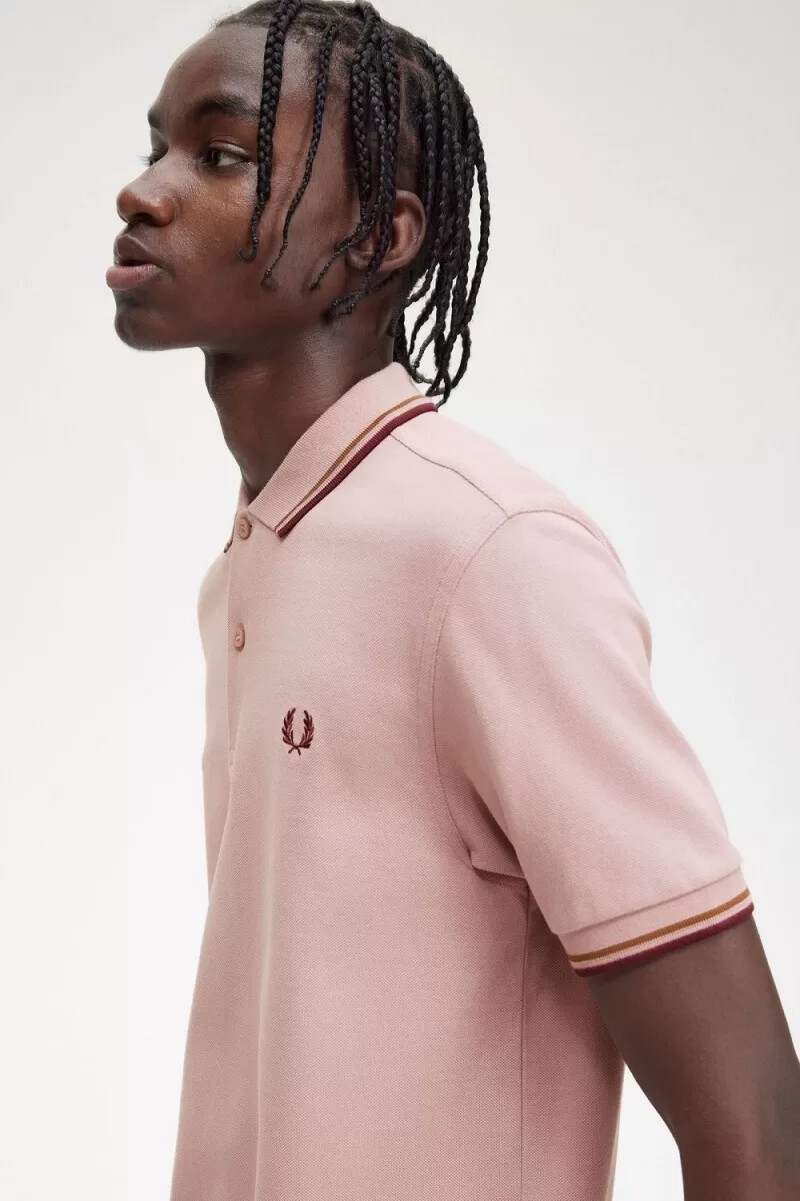 fred perry m3600 camicia da uomo dusty rose rosa marrone sangue di bue