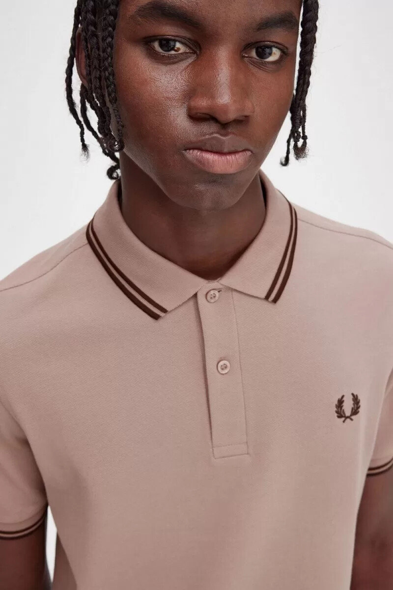 fred perry m3600 camicia da uomo rosa scuro tabacco bruciato