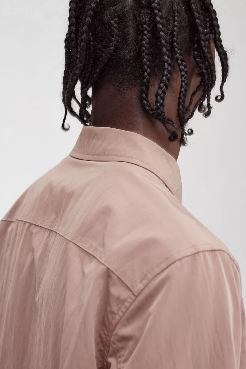 camicia da uomo con zip fred perry rosa scuro