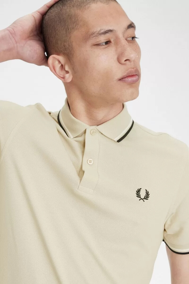 fred perry m3600 camicia da uomo color avena beige nero