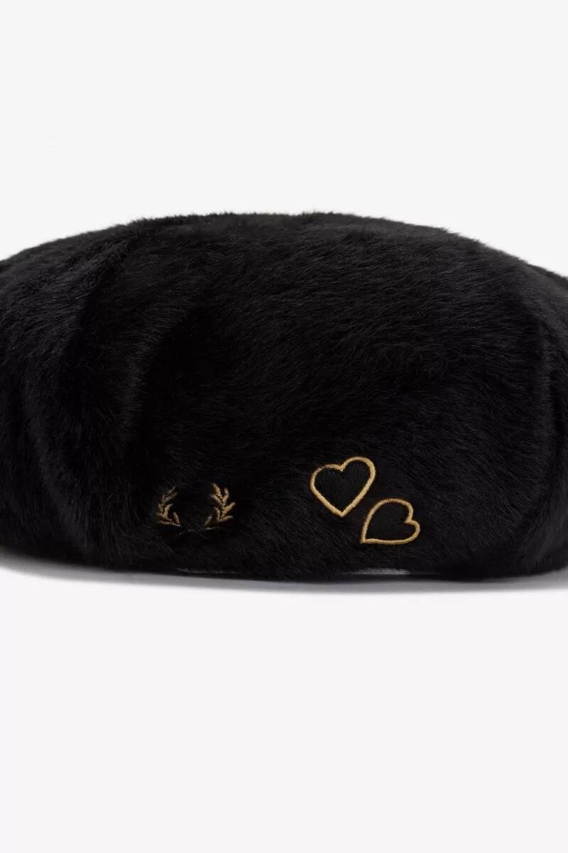 berretto ricamato fred perry da donna nero