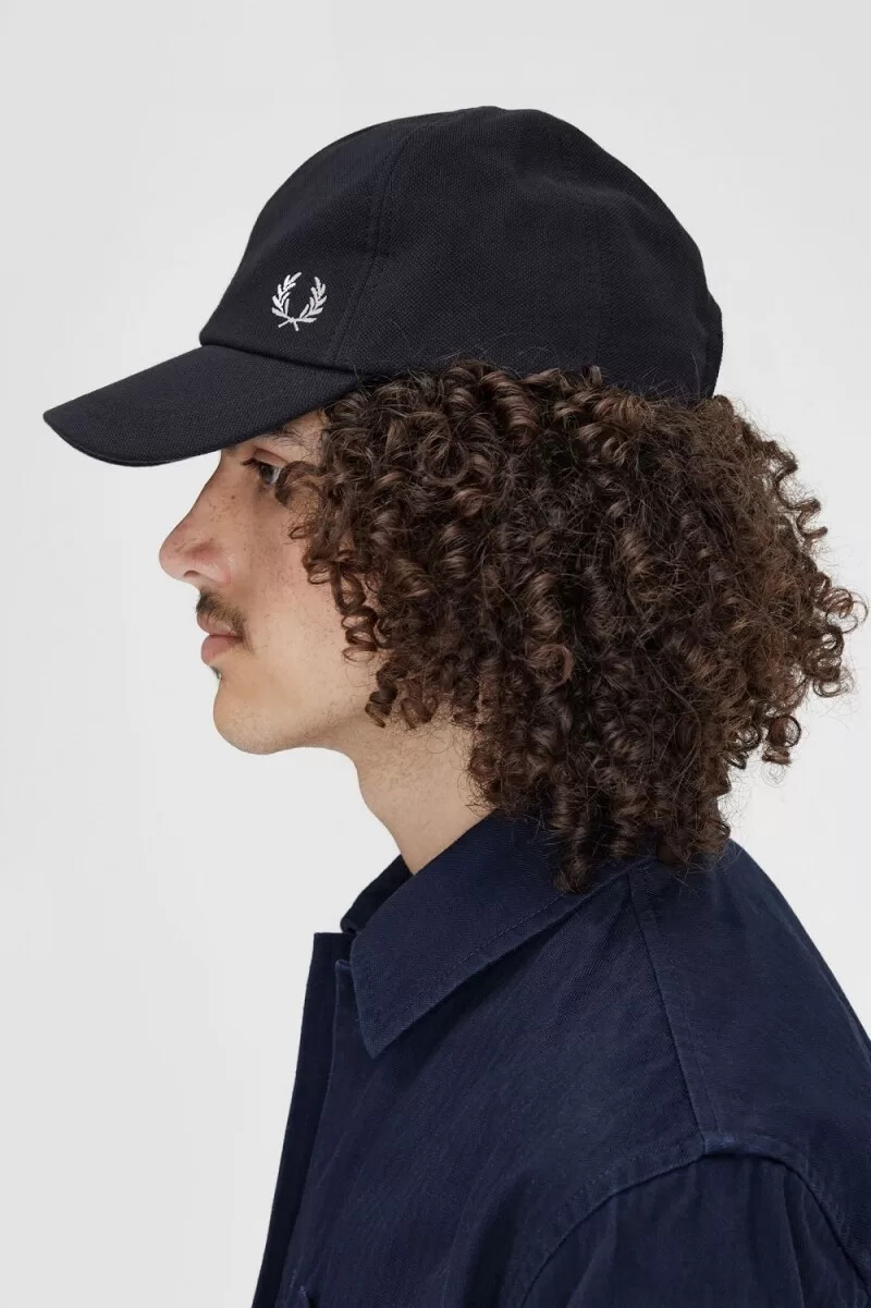 cappellini da uomo fred perry classic pique blu navy bianco neve