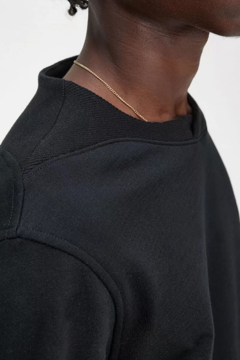 felpa da uomo fred perry con dettaglio a coste nera