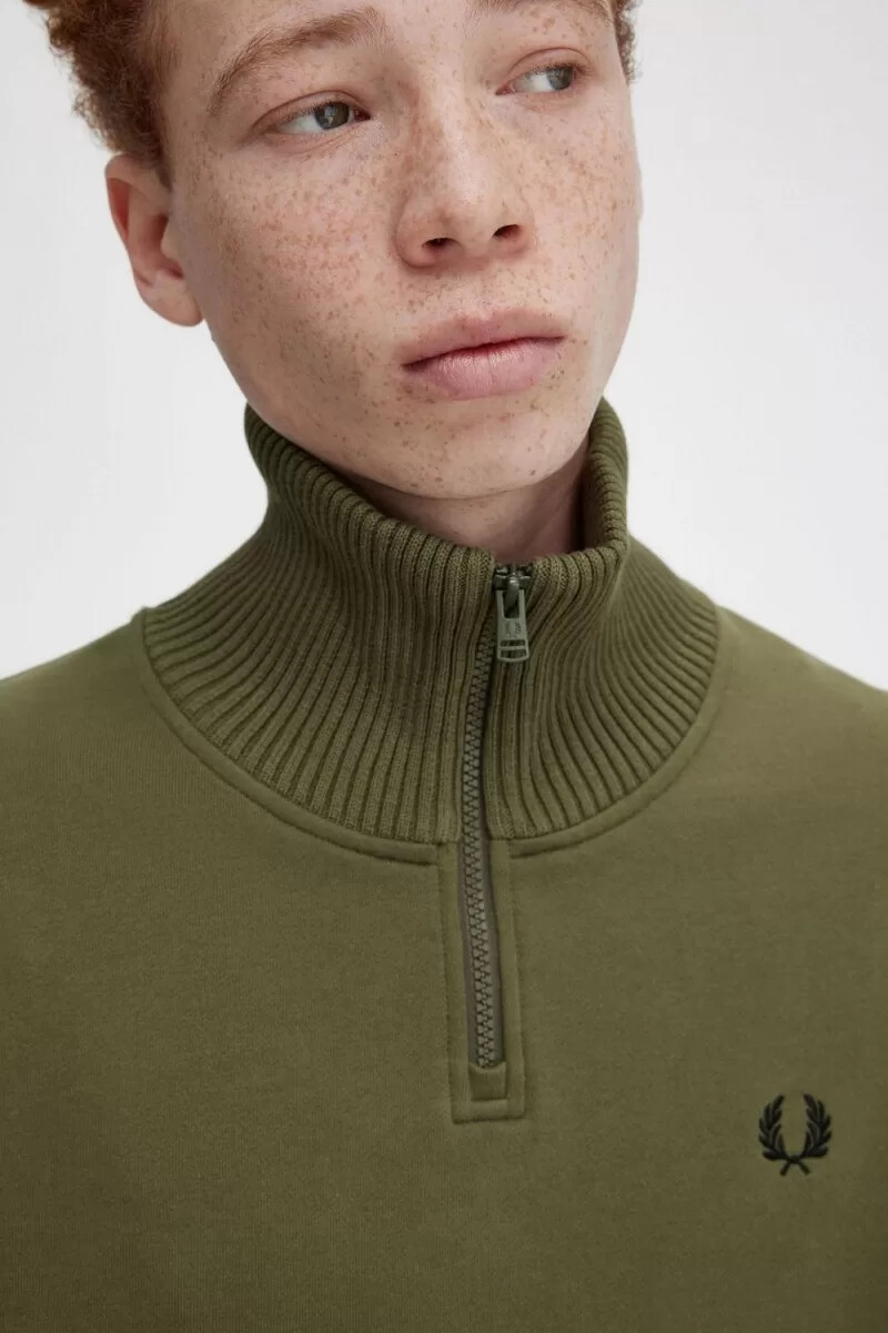 felpa da uomo con collo a zip e finiture in maglia fred perry verde uniforme