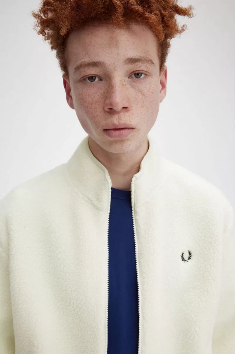 felpa da uomo in pile borg con zip fred perry beige