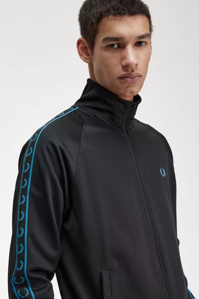 fred perry giacca sportiva da uomo con nastro a contrasto nera e blu cyber