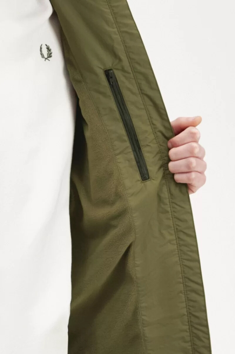 giacche da uomo fred perry patch pocket zip through uniform green