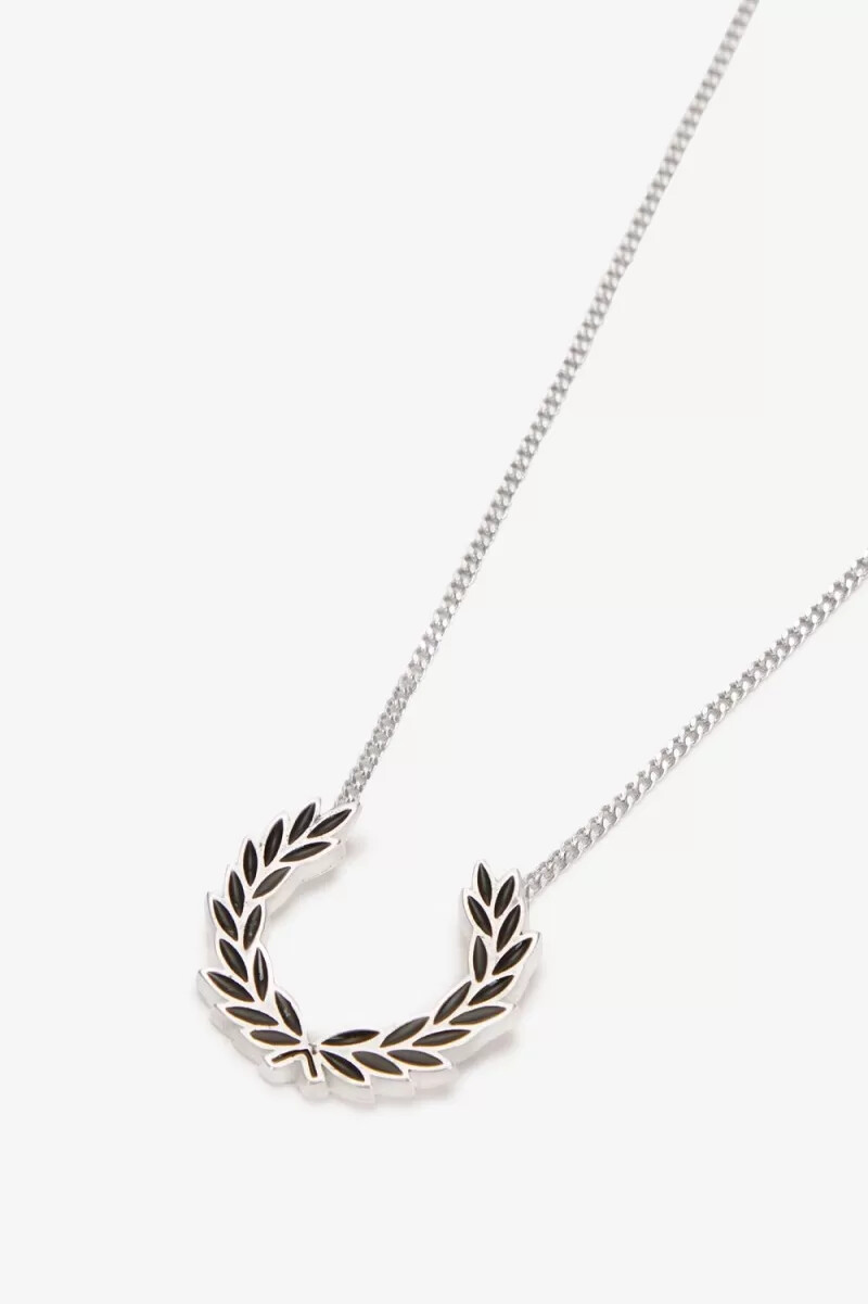 collana fred perry laurel wreath da uomo in argento metallizzato