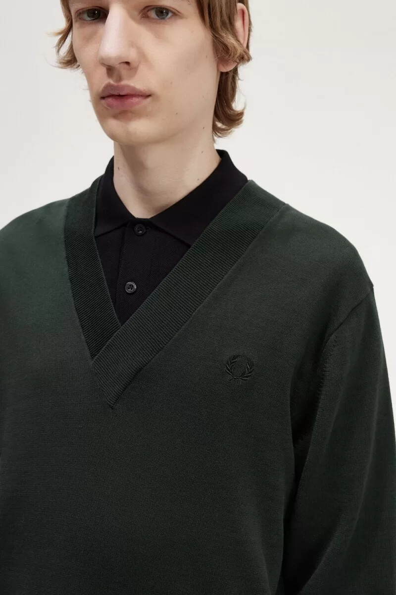 maglione da uomo con scollo a v fred perry verde notte