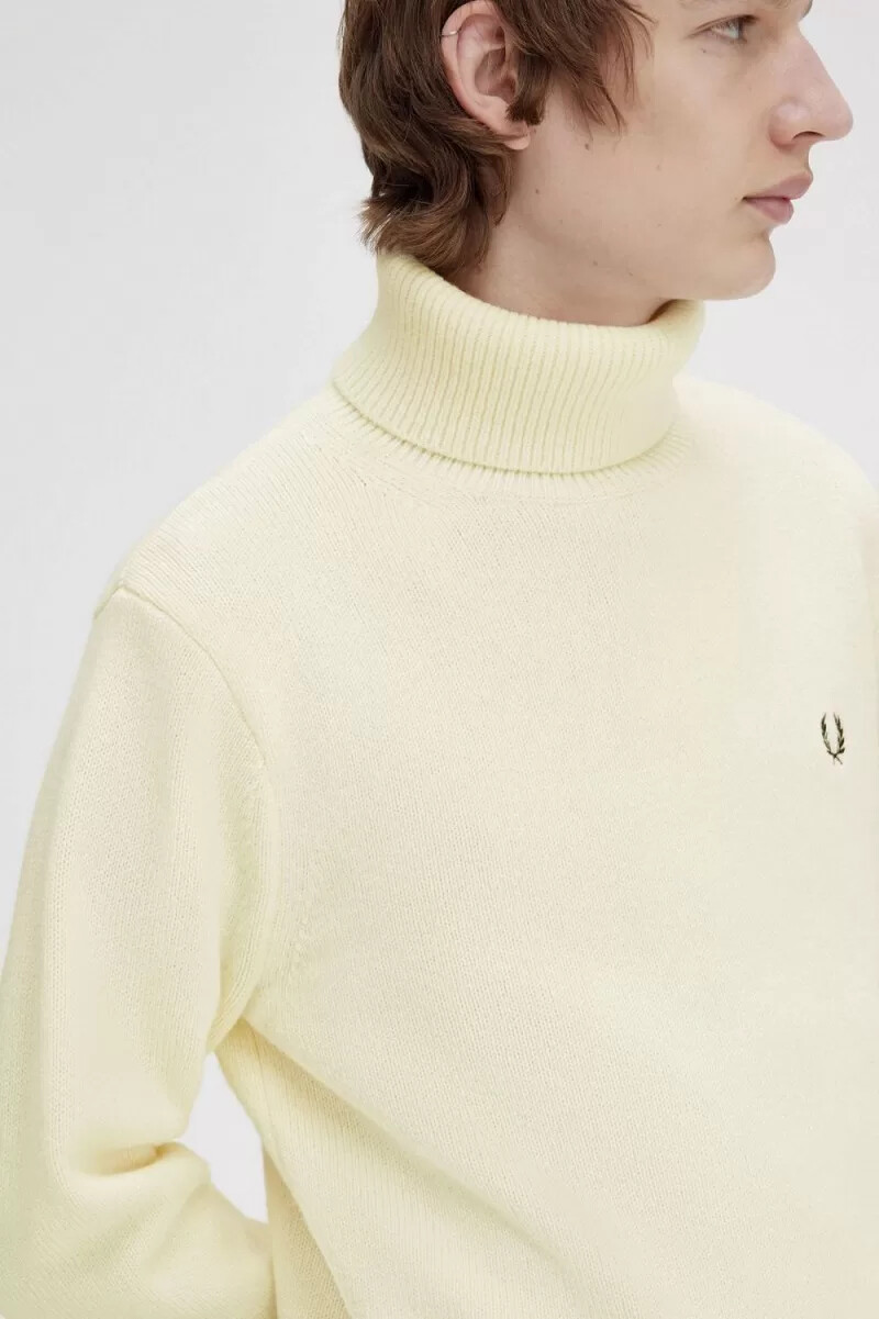 maglione a collo alto in maglia fred perry da uomo beige