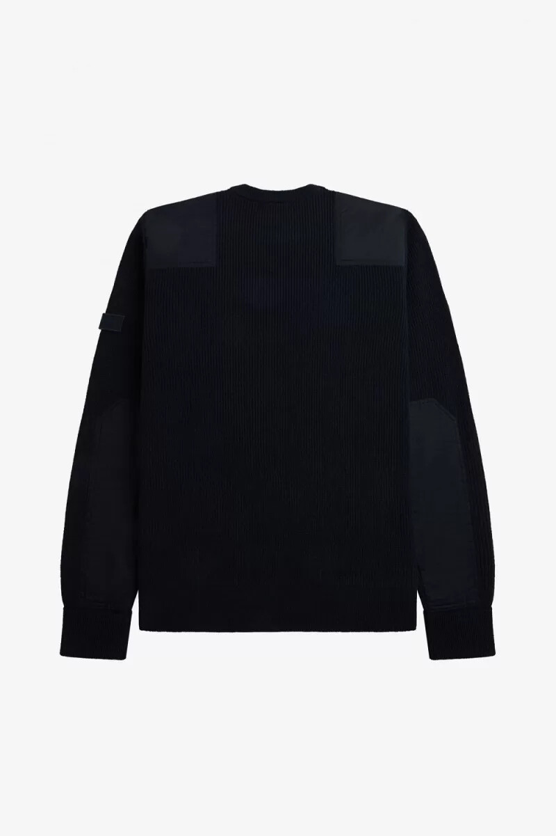 maglione da uomo fred perry con toppa e dettaglio nero