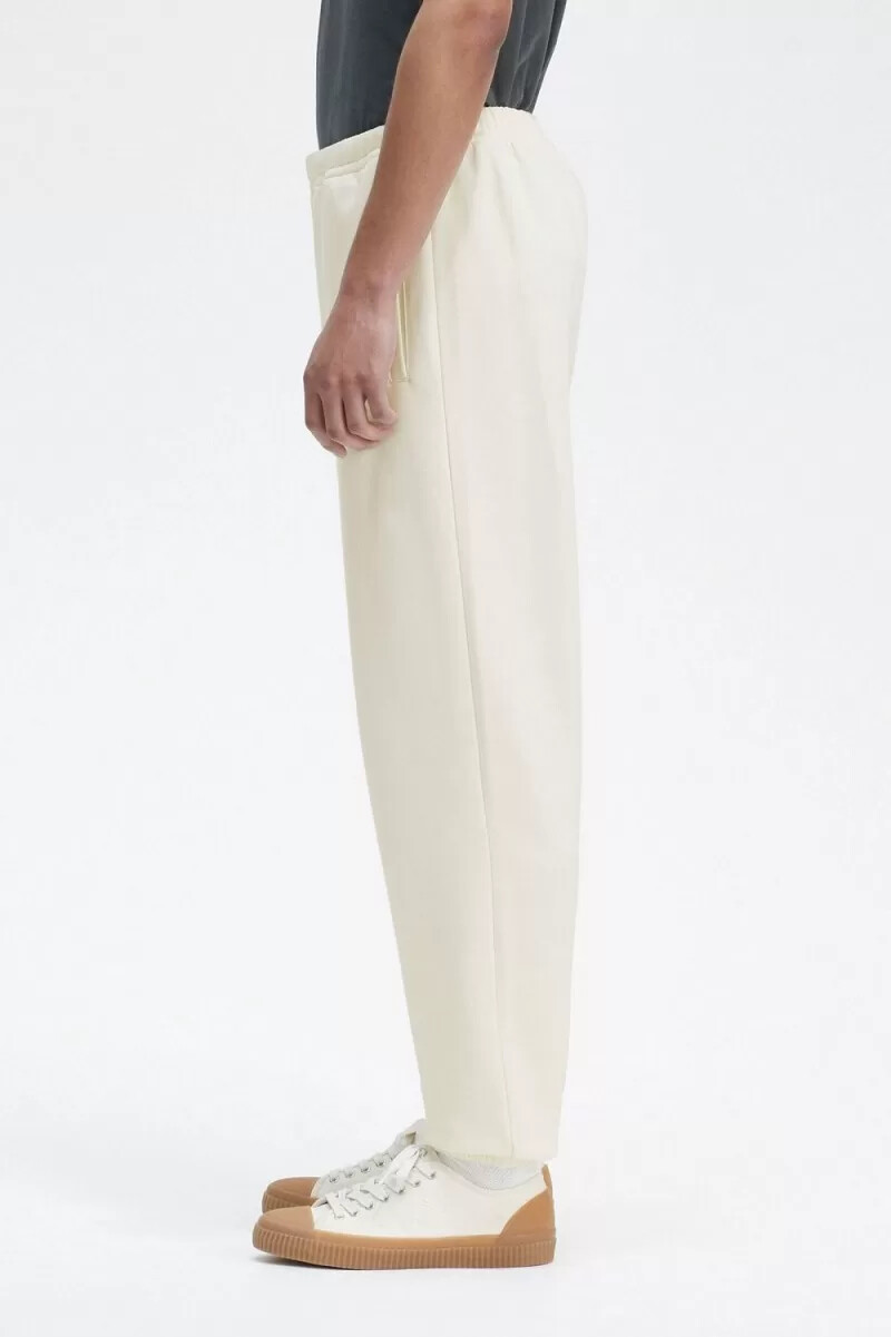 pantaloni da uomo fred perry con dettaglio distintivo beige