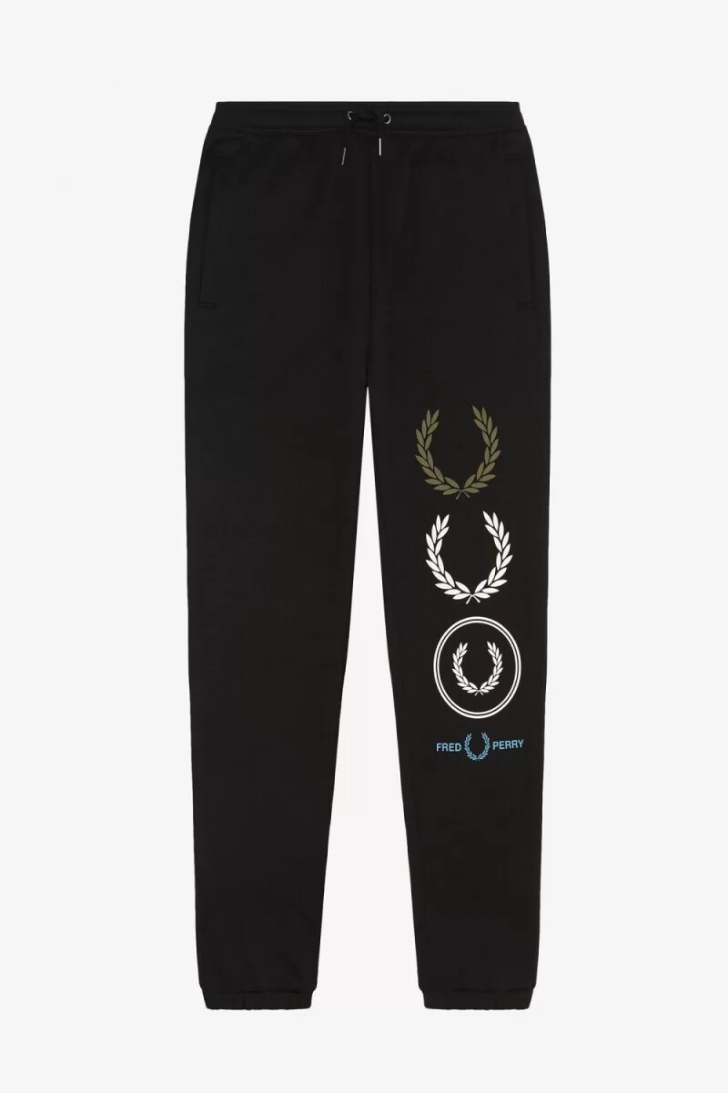 pantaloni da uomo in felpa con marchio grafico fred perry neri