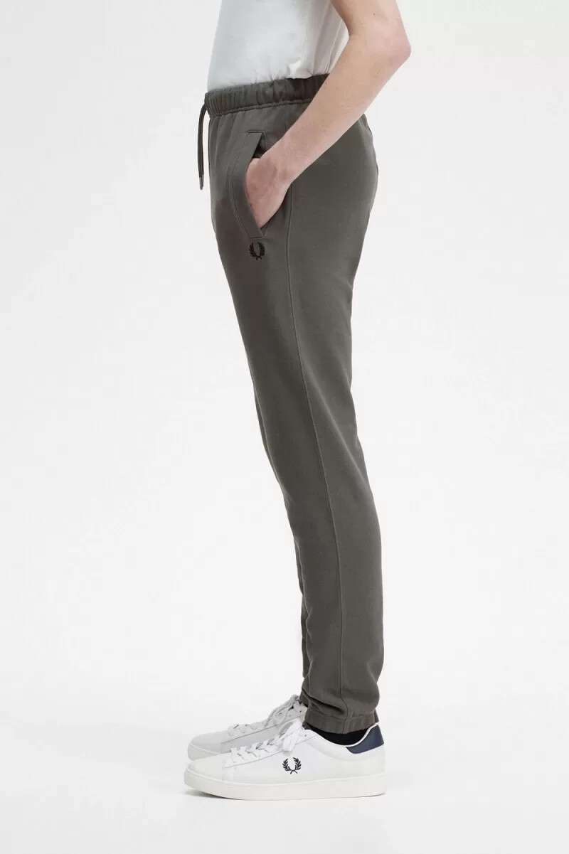 pantaloni da uomo fred perry loopback sweat colore verde campo