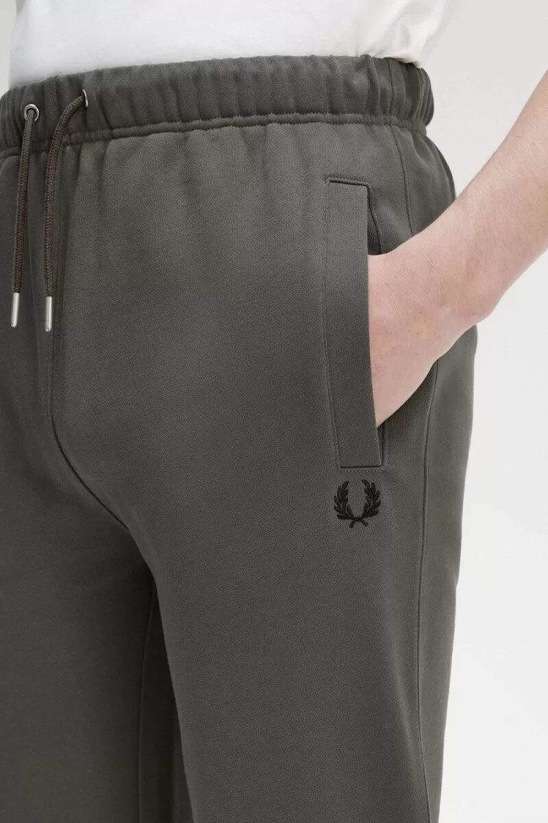 pantaloni da uomo fred perry loopback sweat colore verde campo