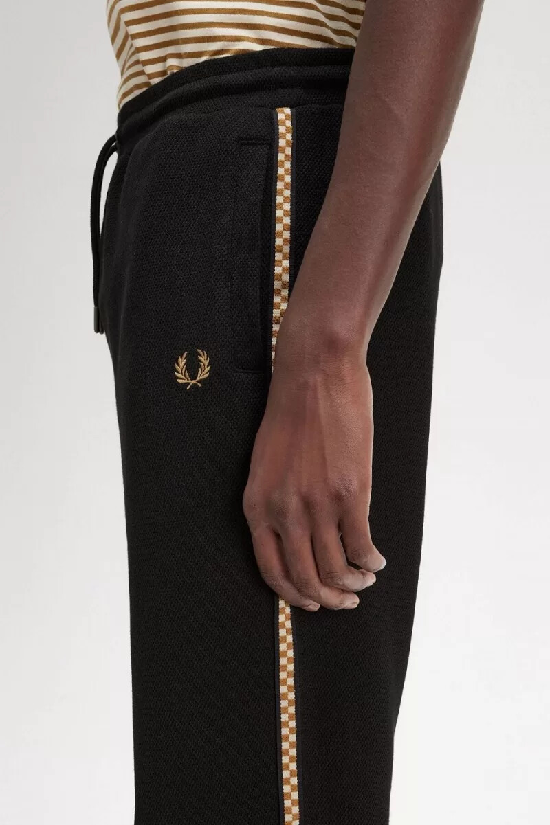 pantaloni da uomo fred perry chequerboard tape track neri