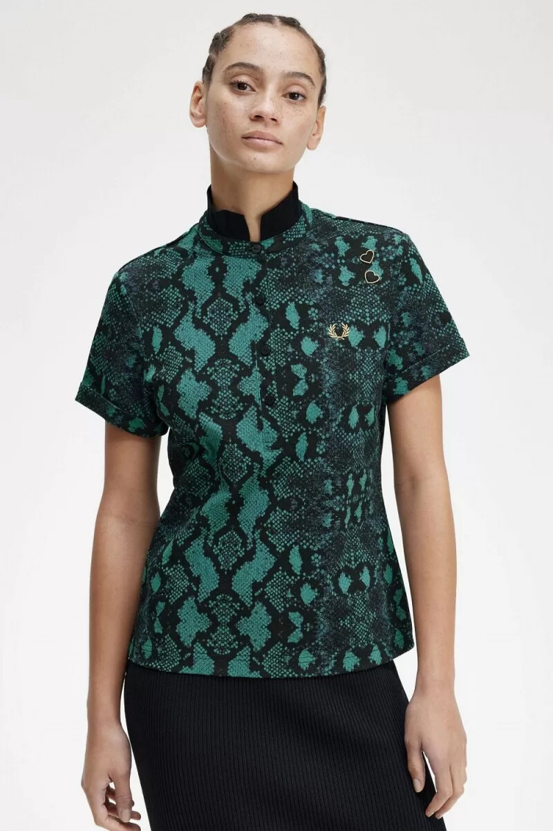 polo da donna fred perry con stampa serpente colore menta intenso