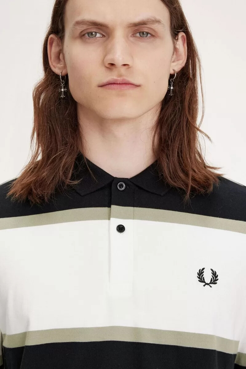 polo da uomo fred perry relaxed stripe colore bianco neve