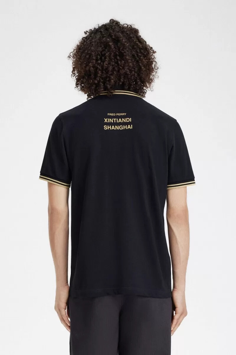 polo da uomo fred perry shanghai m12 colore nero champagne