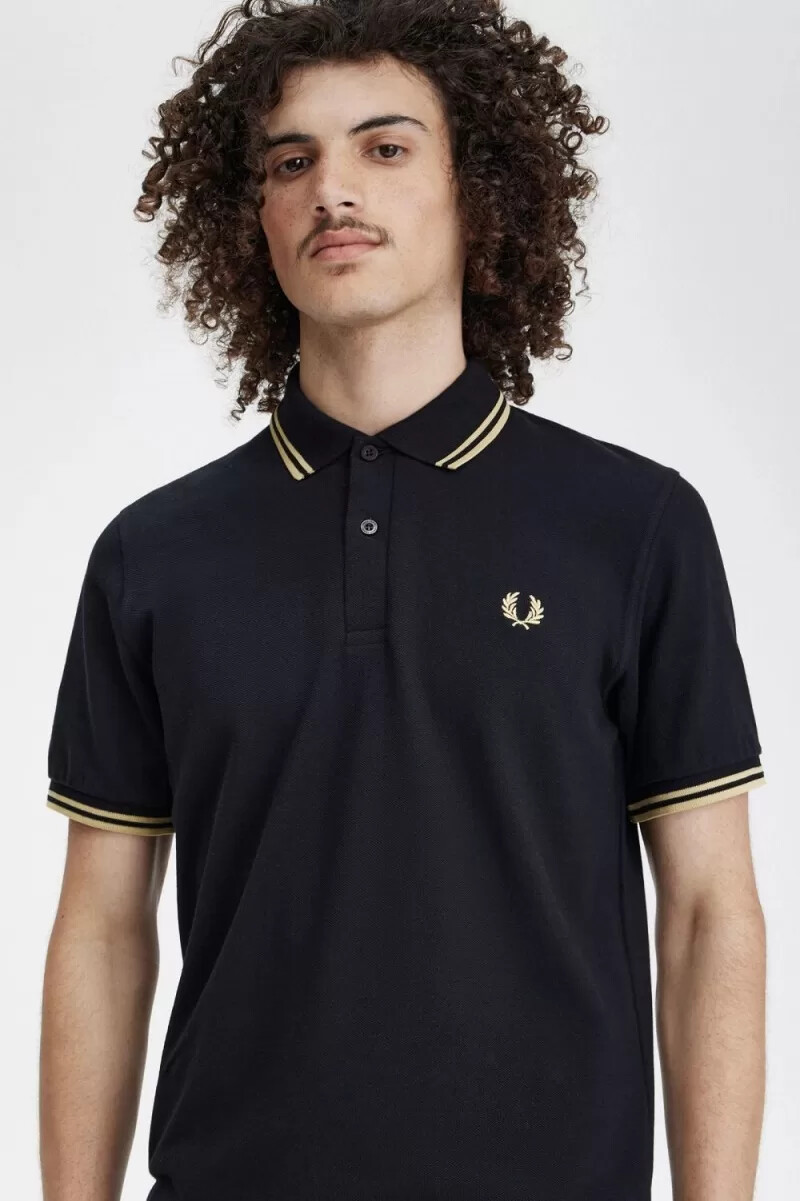 polo da uomo fred perry shanghai m12 colore nero champagne