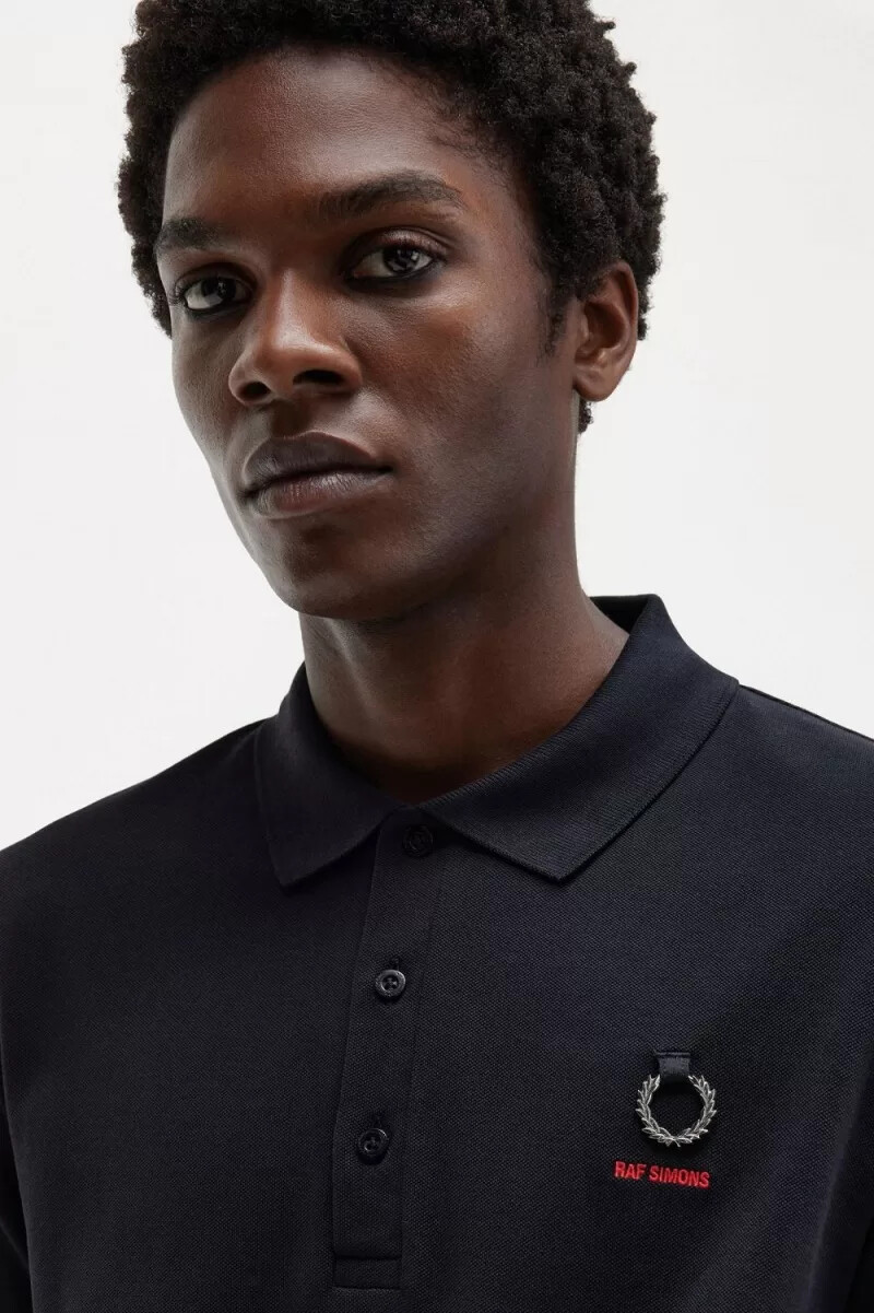 polo da uomo con maniche stampate fred perry nera