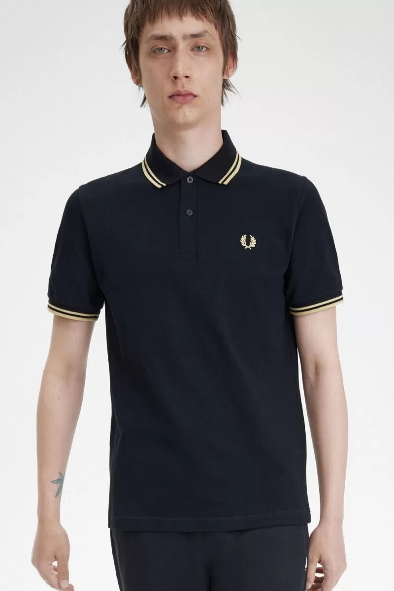 polo da uomo fred perry tokyo m12 colore nero champagne