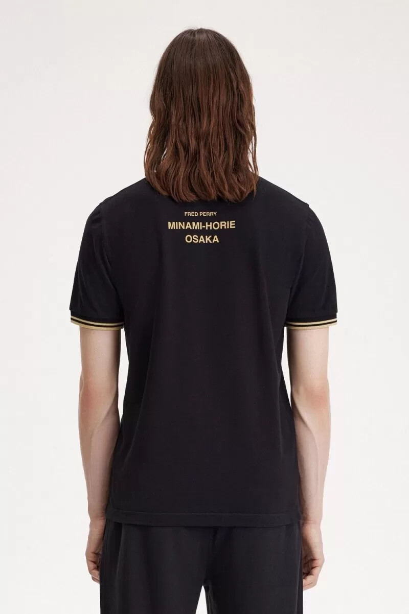 polo da uomo fred perry osaka m12 colore nero champagne