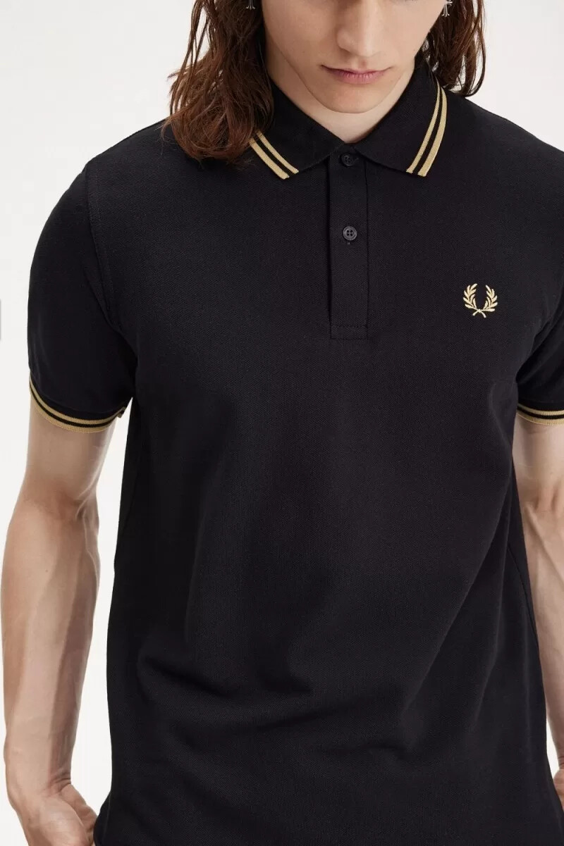 polo da uomo fred perry osaka m12 colore nero champagne
