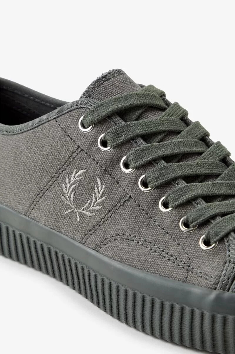 fred perry low hughes scarpe da ginnastica da donna field green warm grey