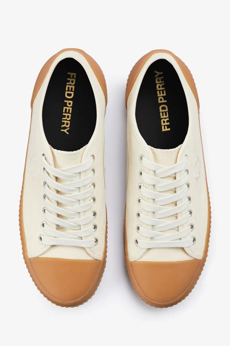 fred perry low hughes scarpe da ginnastica da donna beige beige chiaro