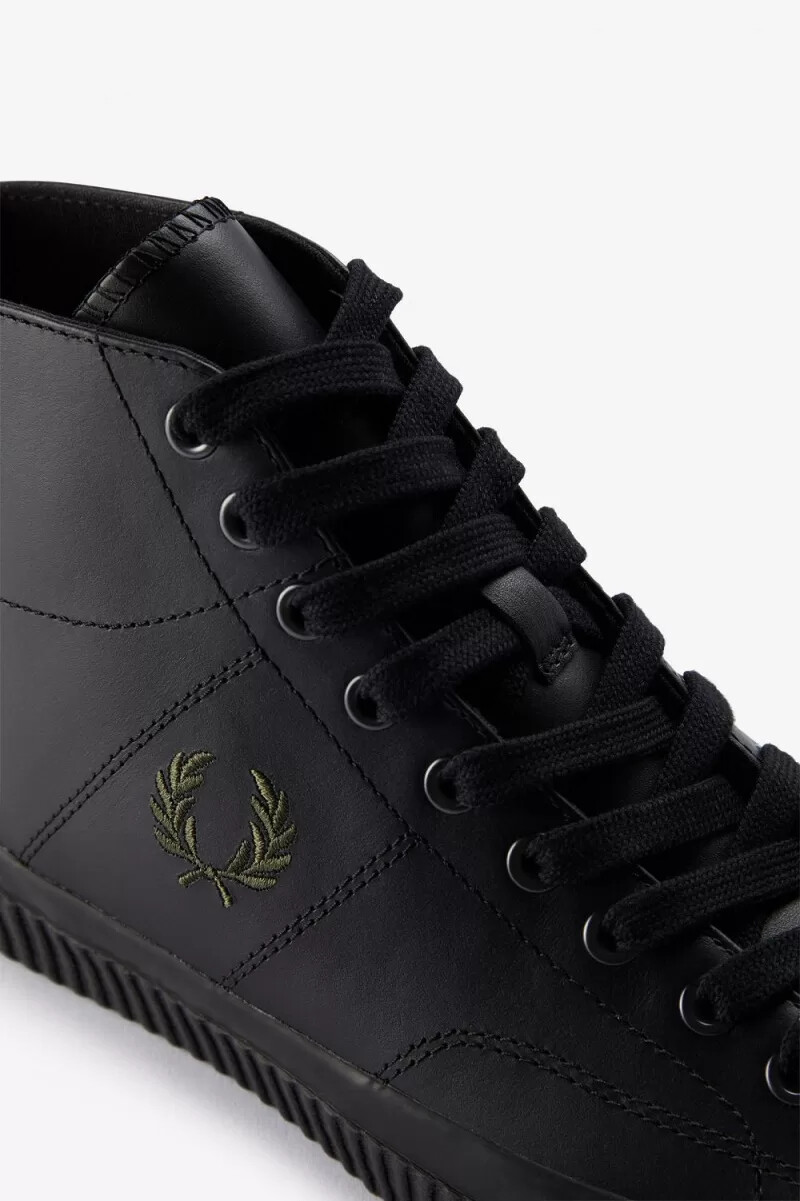 fred perry mid hughes scarpe da ginnastica da donna nere e verdi uniformi