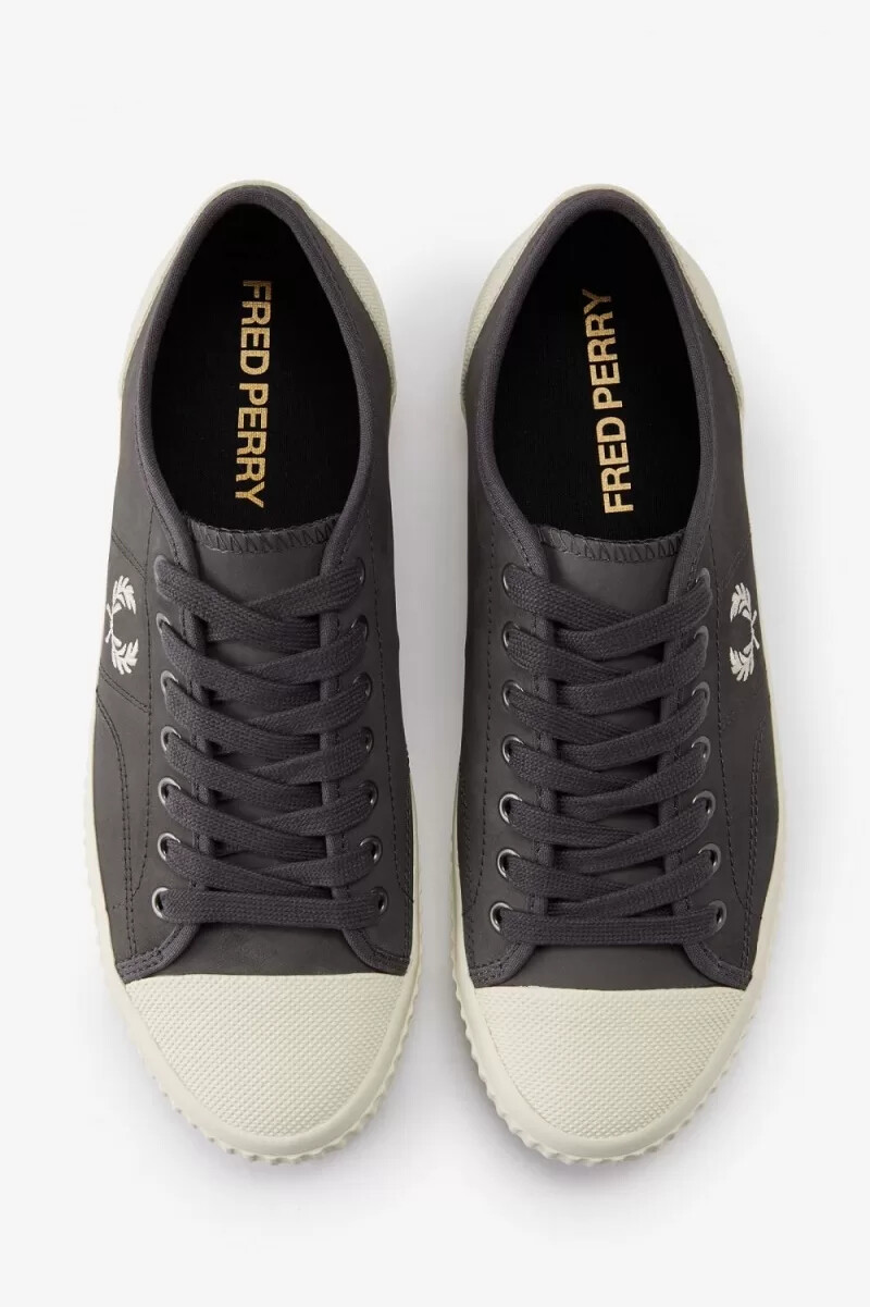 fred perry low hughes scarpe da ginnastica da uomo color canna di fucile beige