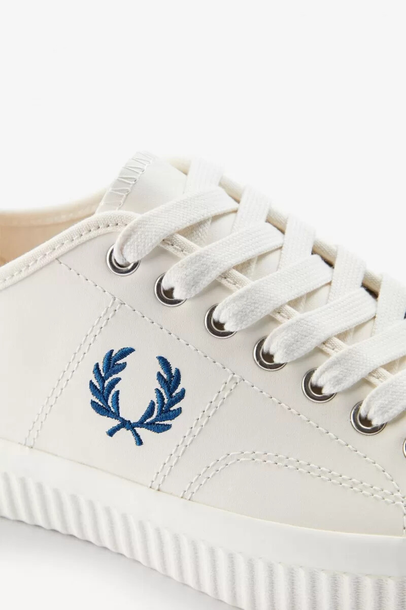 fred perry hughes low scarpe da ginnastica da uomo beige chiaro sfumato cobalto
