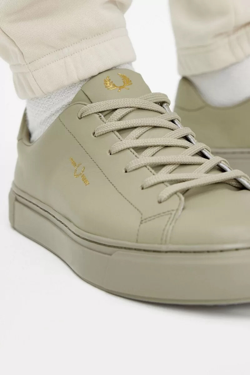 scarpe da tennis da uomo fred perry b71 grigio caldo oro