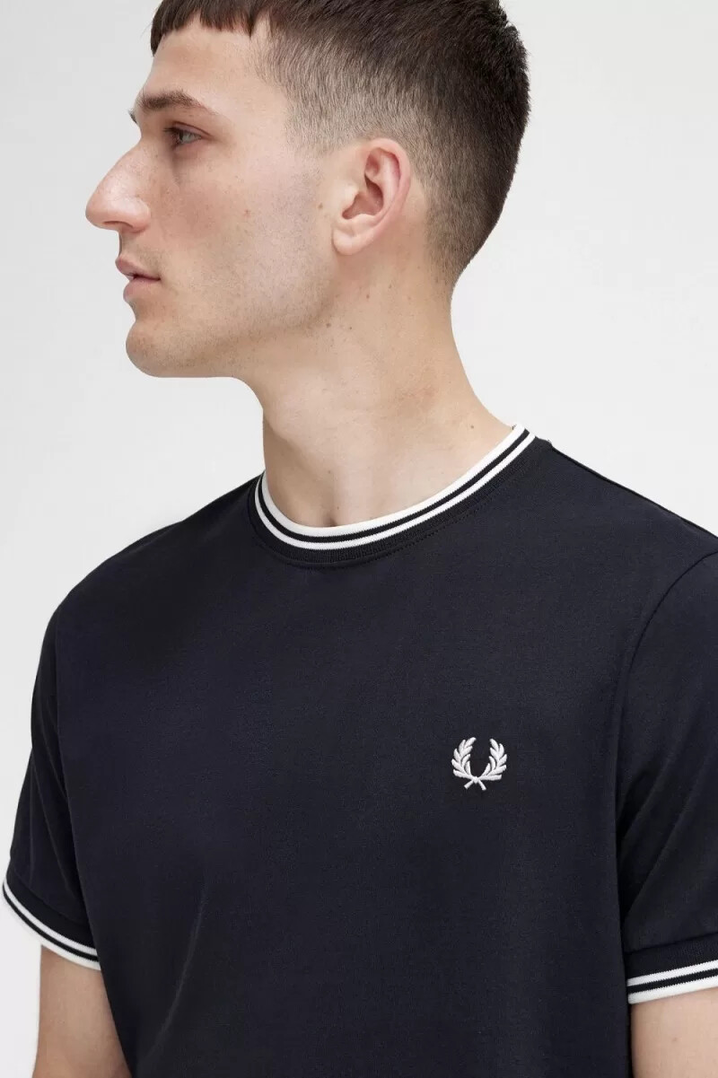 fred perry twin tipped t-shirt da uomo nera
