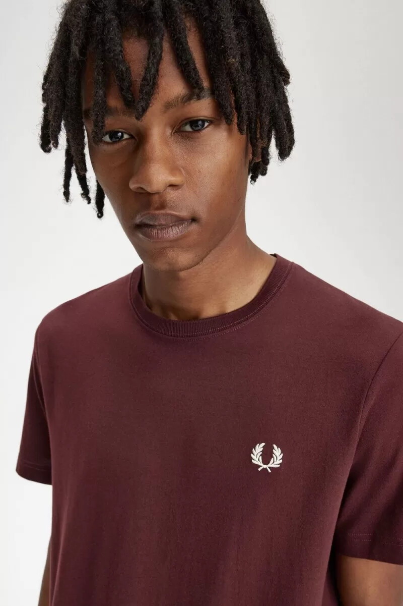 fred perry crew neck t-shirt da uomo beige sangue di bue