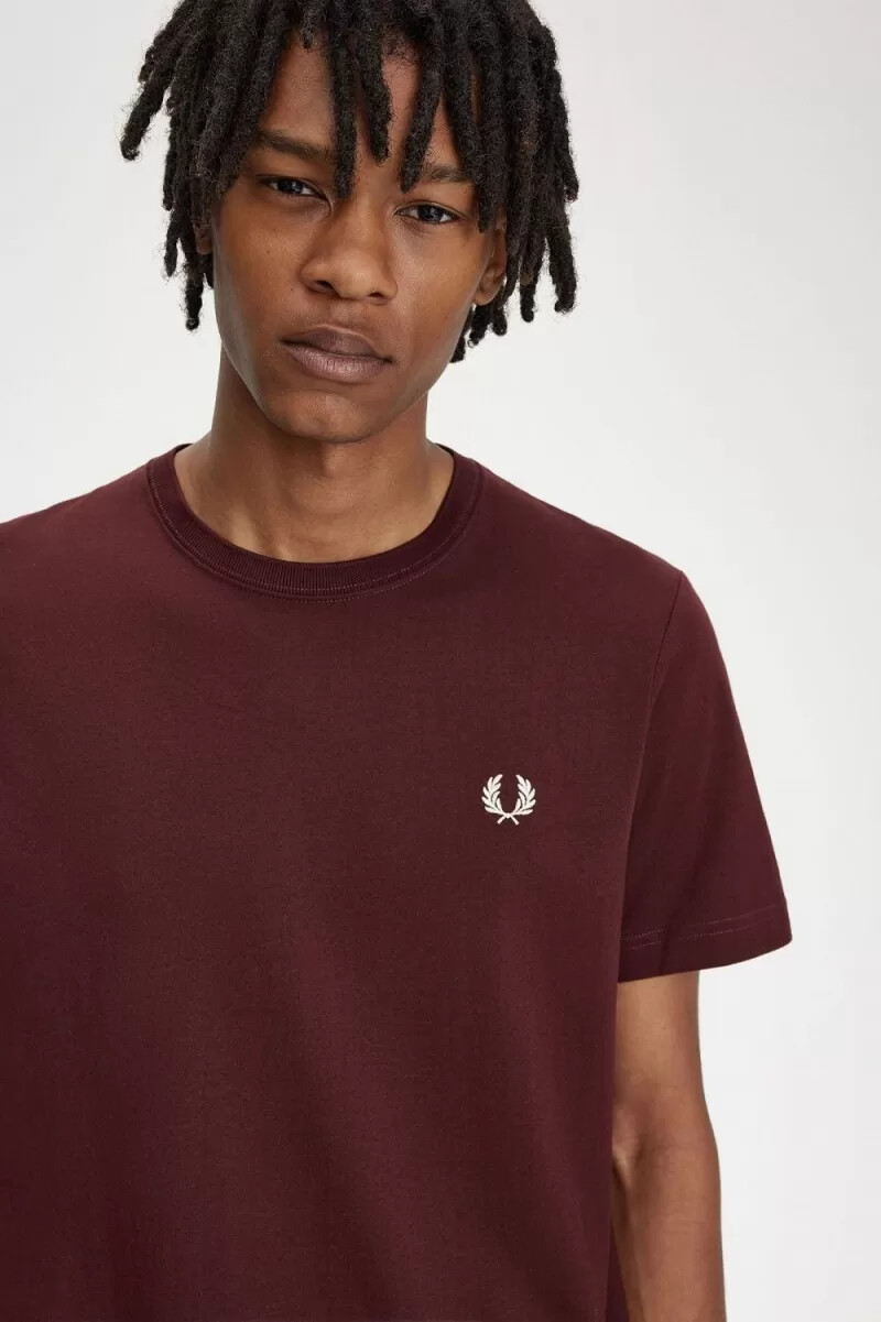 fred perry crew neck t-shirt da uomo beige sangue di bue
