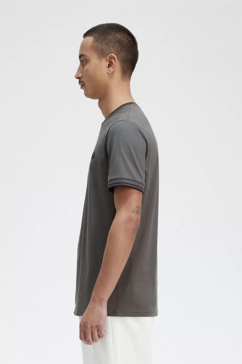 fred perry twin tipped t-shirt da uomo verde campo