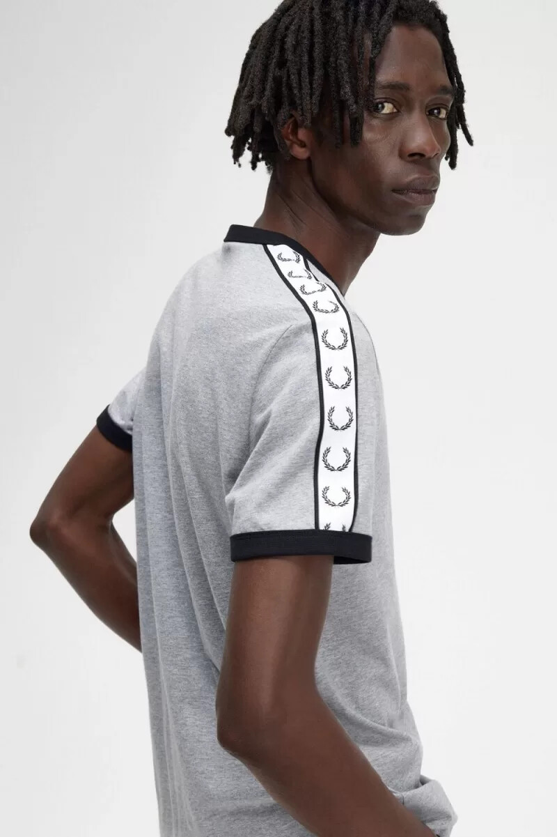 fred perry taped ringer t-shirt da uomo grigia