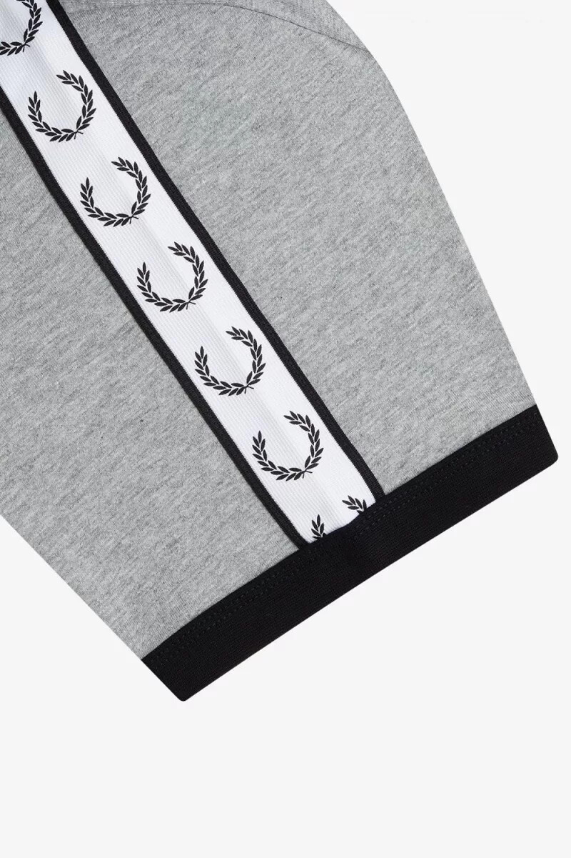 fred perry taped ringer t-shirt da uomo grigia