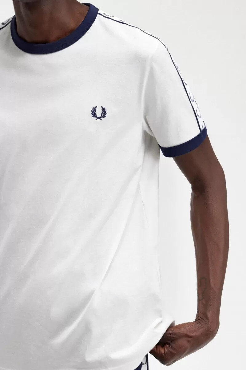 fred perry taped ringer t-shirt da uomo biancaneve