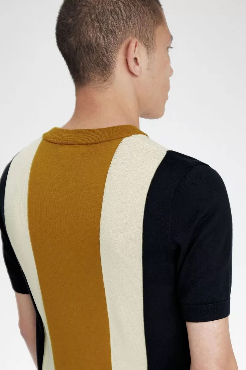 t-shirt da uomo in maglia fine a righe fred perry colore nero avena e caffè scuro