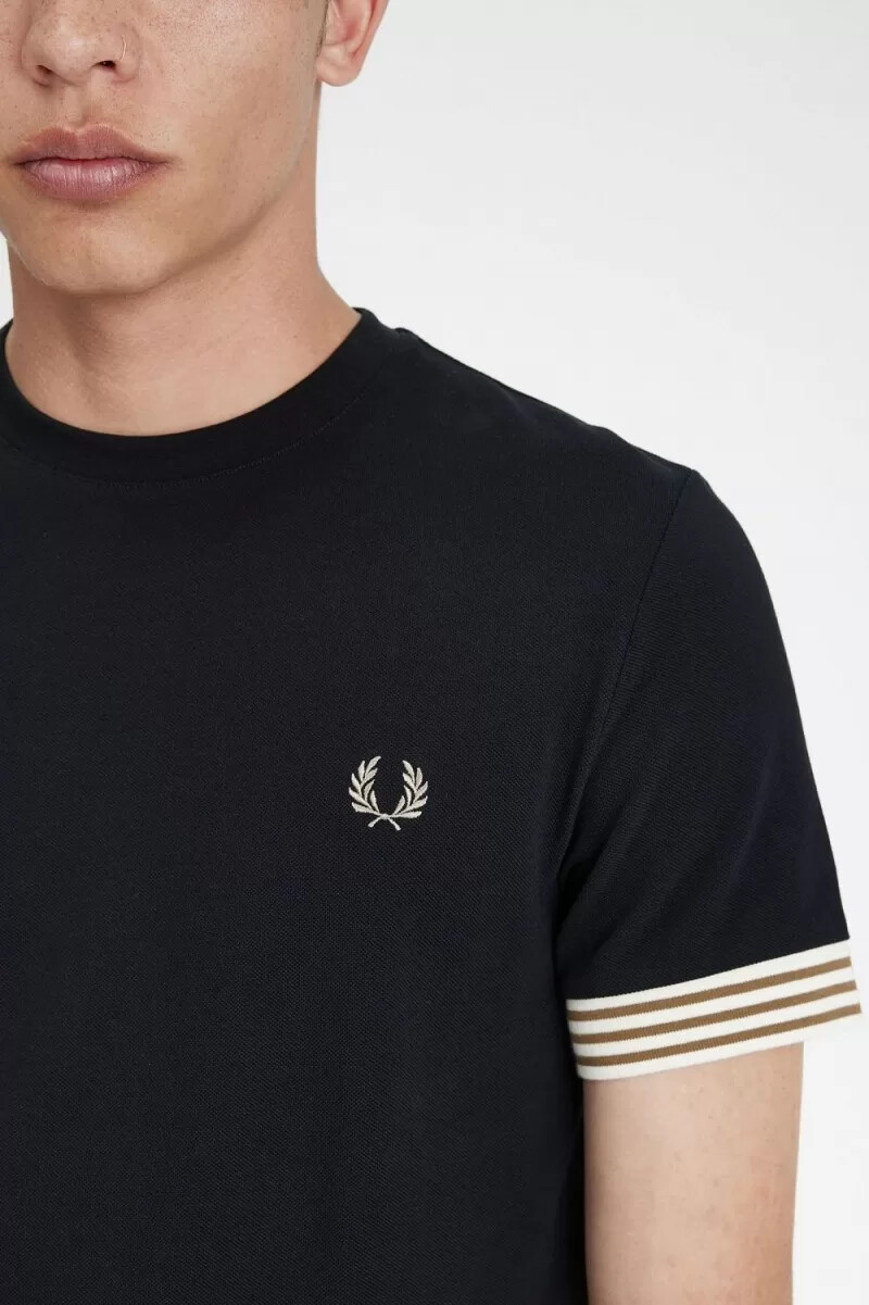 maglietta da uomo fred perry con polsini a righe nera
