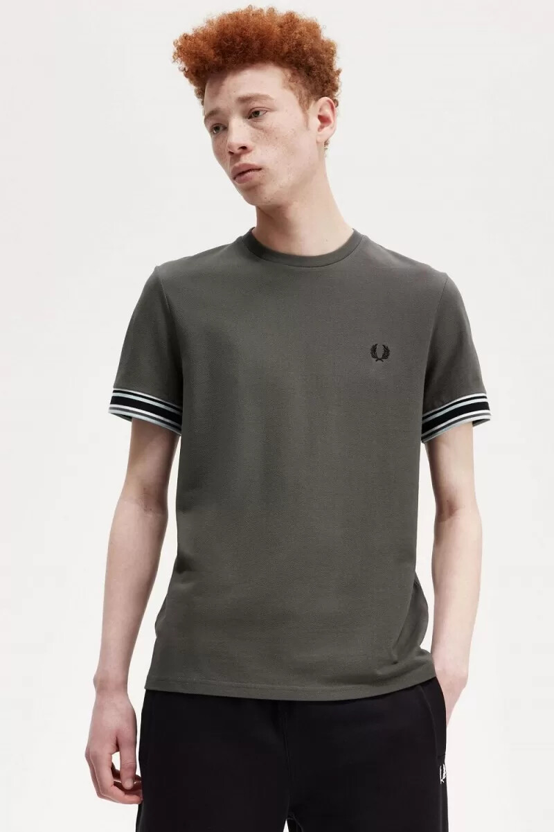 fred perry bold tipped piqué t-shirt da uomo verde campo